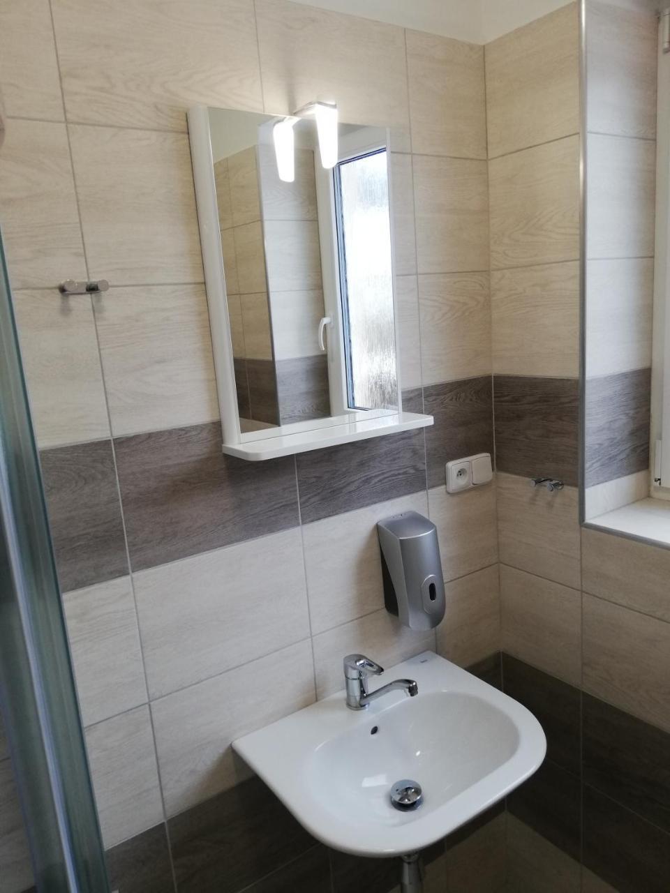 Apartmany Agatha Лоучна-над-Десноу Екстер'єр фото